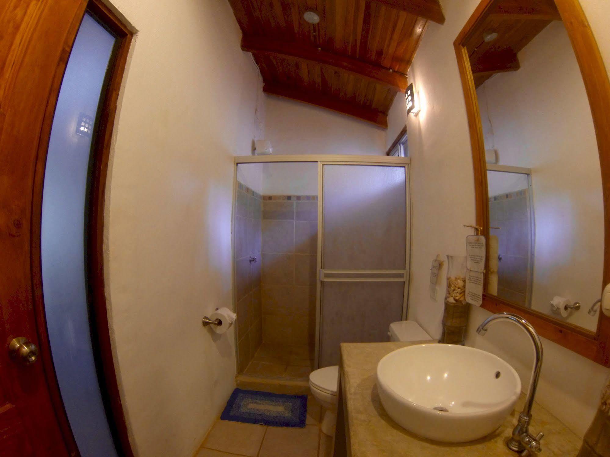 Indra Inn Playa Grande Ngoại thất bức ảnh