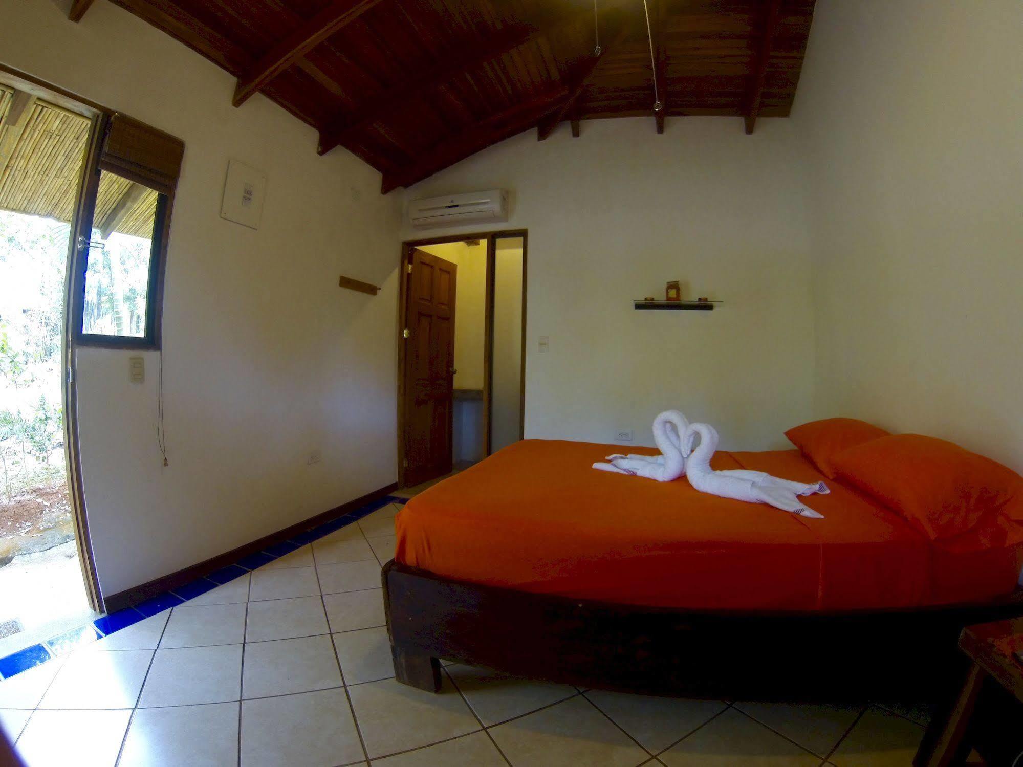 Indra Inn Playa Grande Ngoại thất bức ảnh