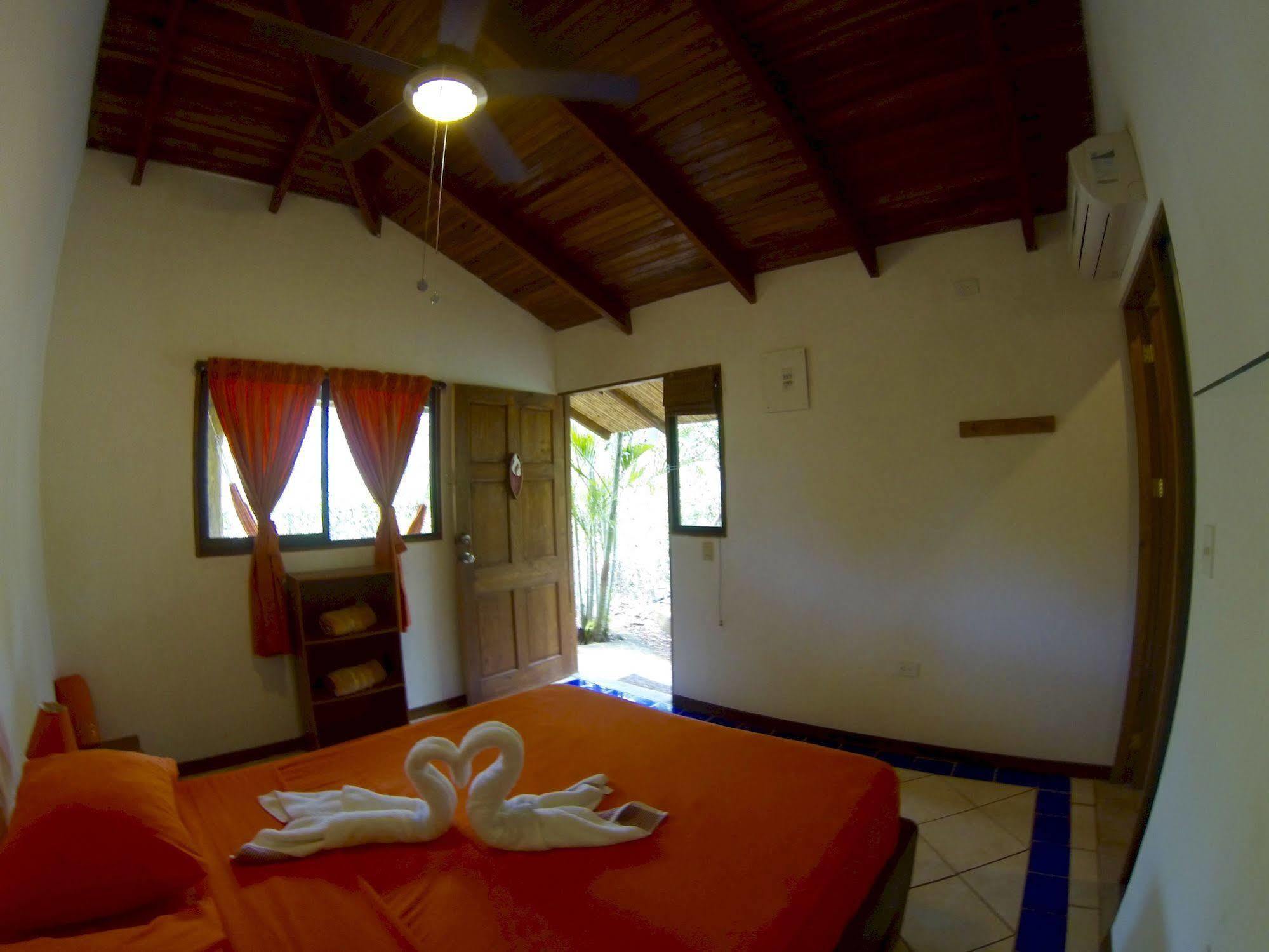 Indra Inn Playa Grande Ngoại thất bức ảnh